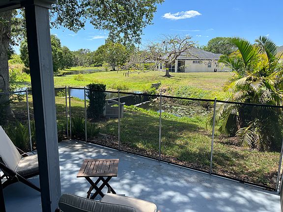 4th image of 3918 Shady Glen Ln