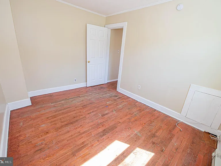 602 E Main St — Photo 64