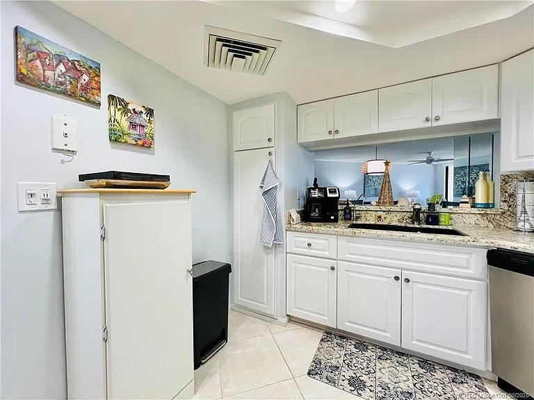 9500 S Ocean Dr #809 — Photo 12