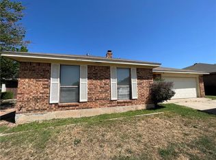 12513 SW 5th St, Yukon, OK 73099