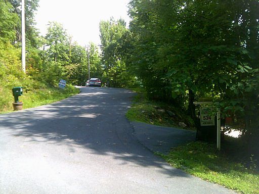 3rd image of Greenbriar Ln