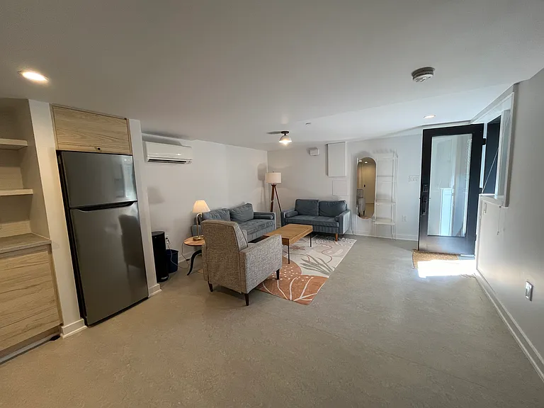 503 Quincy St NW #B — Photo 8
