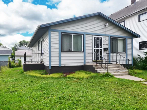 2822 Dupont Ave N, Minneapolis, MN 55411