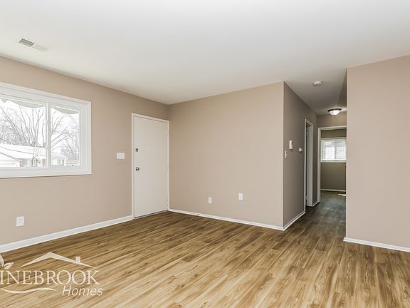 4th image of 1483 Deerland St
