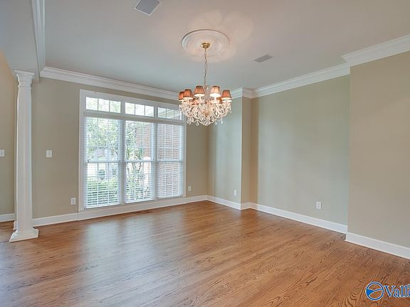 5th image of 1214 Presidents Way SE