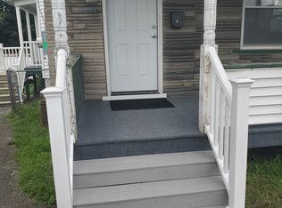 501 Charles St, Throop, PA 18512