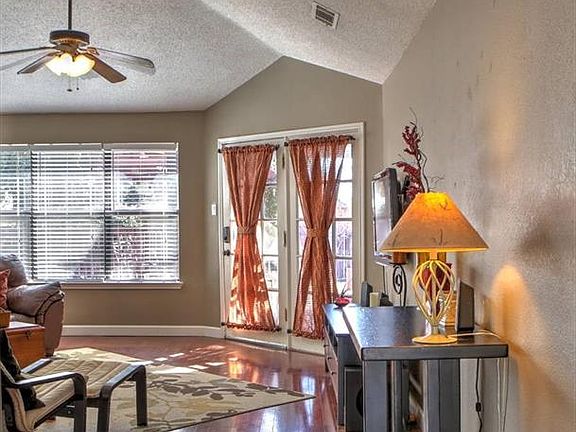 5th image of 1530 Autumn Breeze Ln