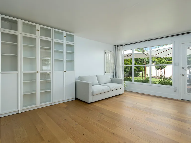 Family Room/Den/Guest Room