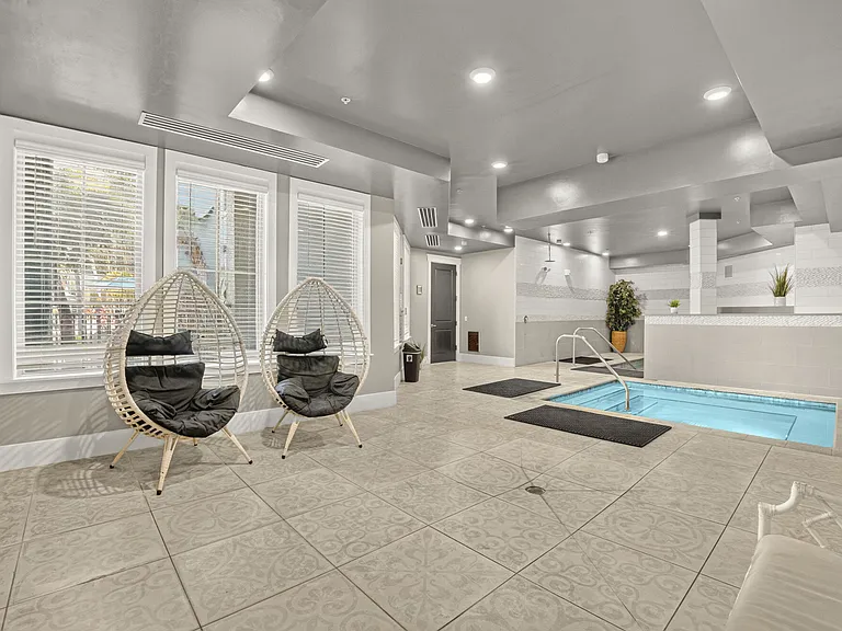 Novus Westshore — Photo 7