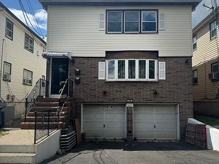 39 Stecher St #2 — Photo 22