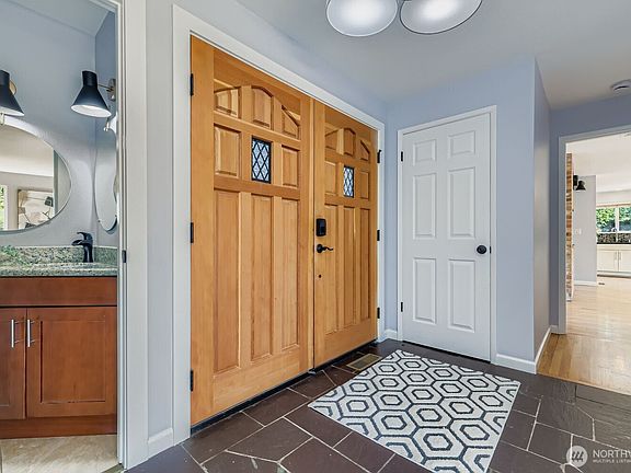 4th image of 12115 SE 22nd Street