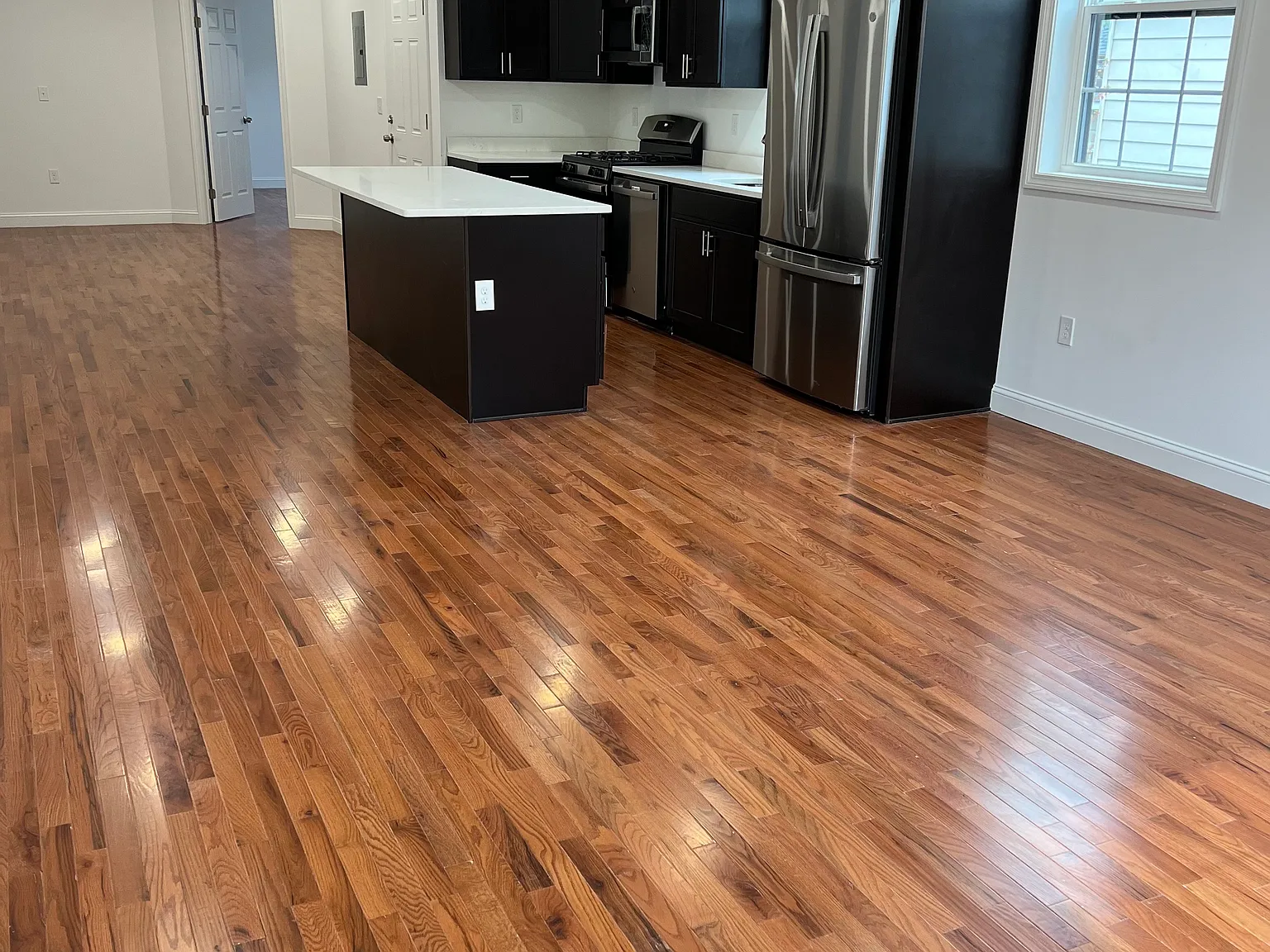 4 bed, 1600 sqft, $3,300 — Photo 4