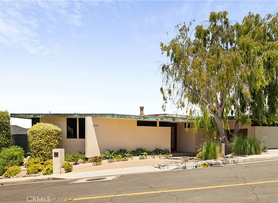 1505 Skyline Dr