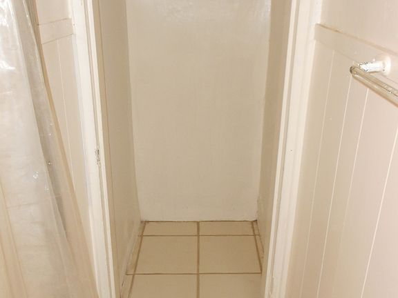 5th image of 2842 Saint Paul St APT 1F