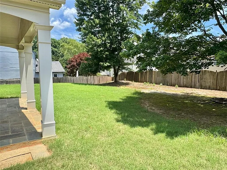 230 Albrighton Ct — Photo 22