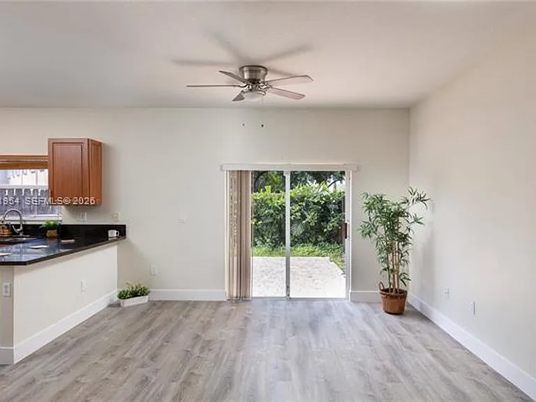 12722 SW 49th Ct #Townhouse 12722 — Photo 4