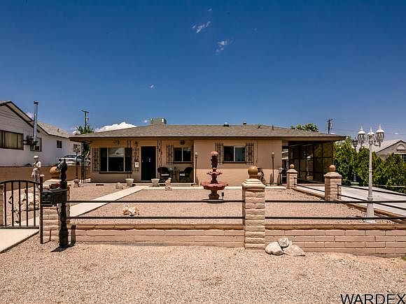 1st image of 721 W Spring St