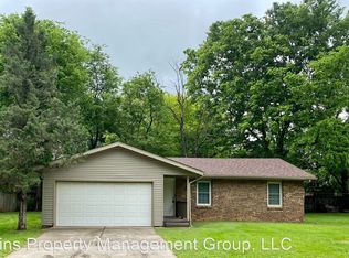 1275 E Rockhill St, Springfield, MO 65804