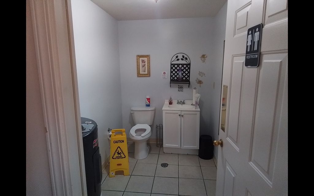 11195 N Shore Dr - Property Image