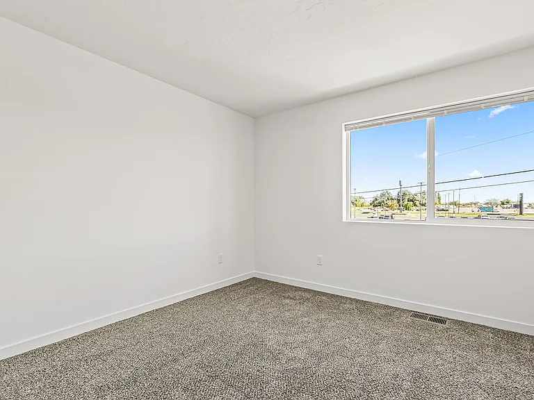 Midway Townhomes — Photo 44