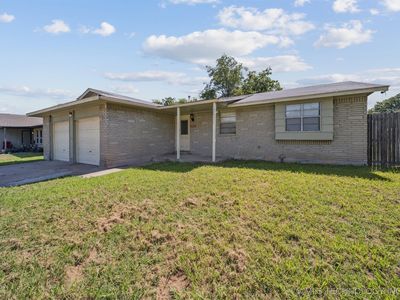 3323 S 112th East Ave, Tulsa, OK, 74146