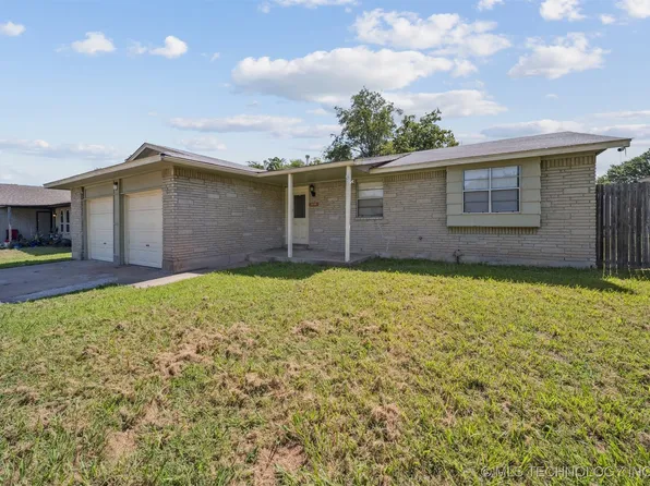 3323 S 112th East Ave, Tulsa, OK 74146