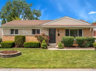 32532 Steinhauer St, Westland, MI 48186