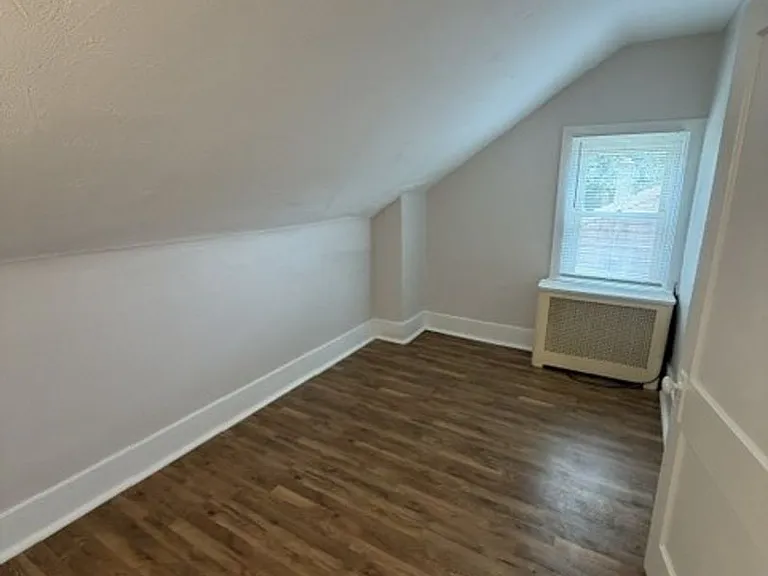 256 Mabrick Ave — Photo 26