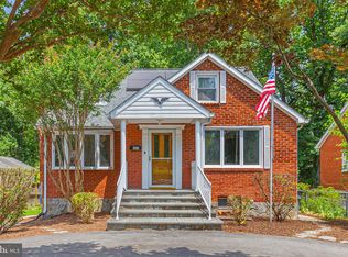 307 Carr Ave, Rockville, MD 20850