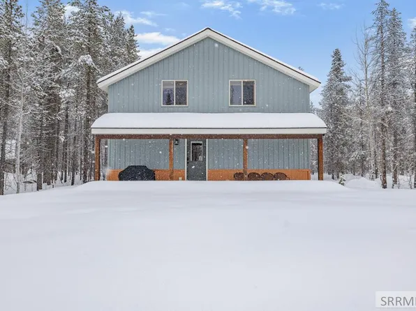 4060 Steelhead Dr, Island Park, ID 83429