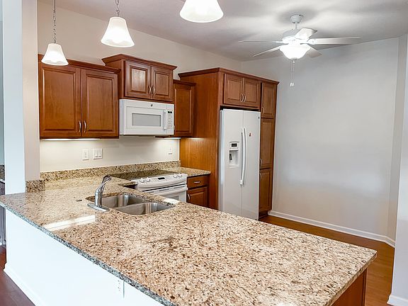 3rd image of 2205 Green Hills Dr #1204