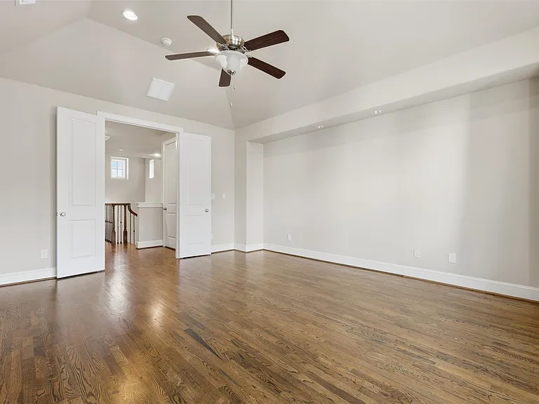 2707 Cohn Trl — Photo 29
