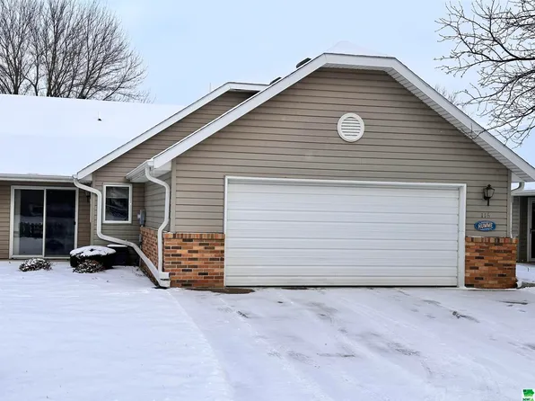 708 2nd St SE APT 116, Orange City, IA 51041