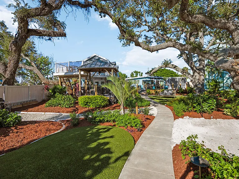 51 W Bay Heights Rd — Photo 30