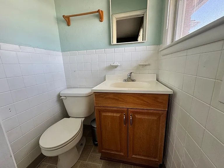 400 W Madison St — Photo 13
