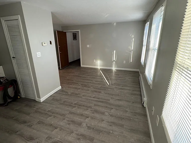 7 Village St #4 — Photo 5