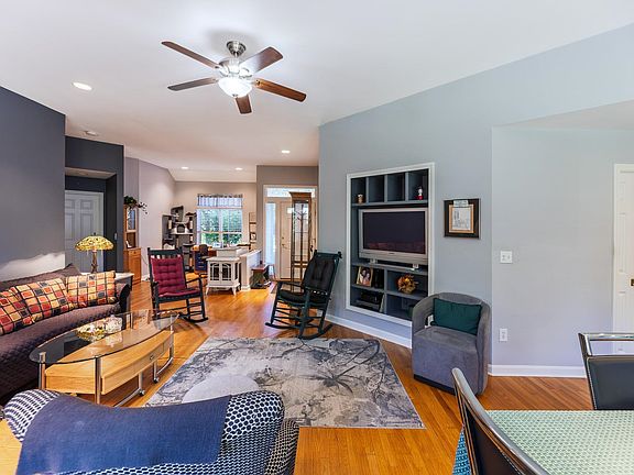 5th image of 57 Laurel Lane