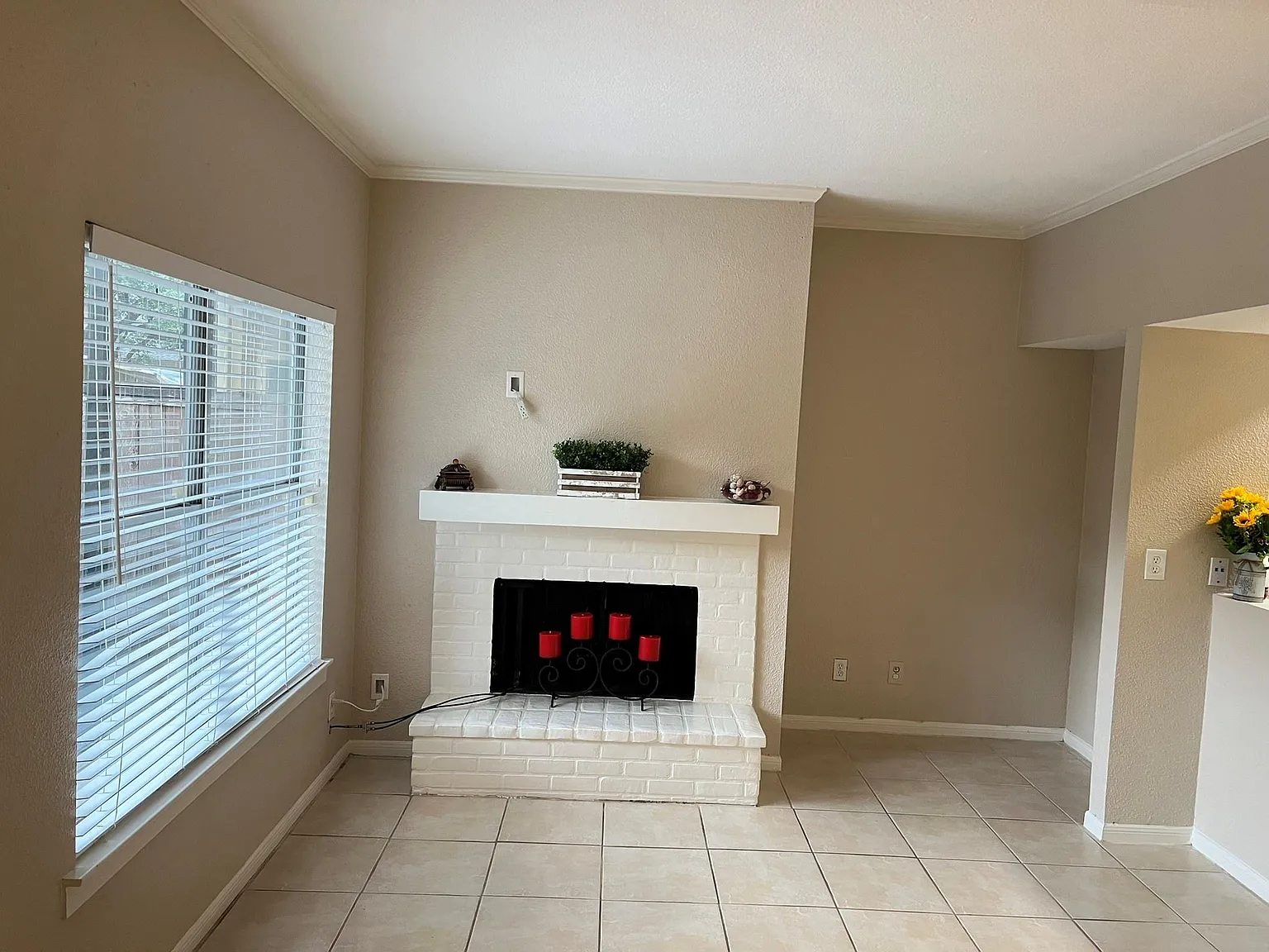 1 bed, 1.0 bath, 788 sqft, $1,250 — Photo 3