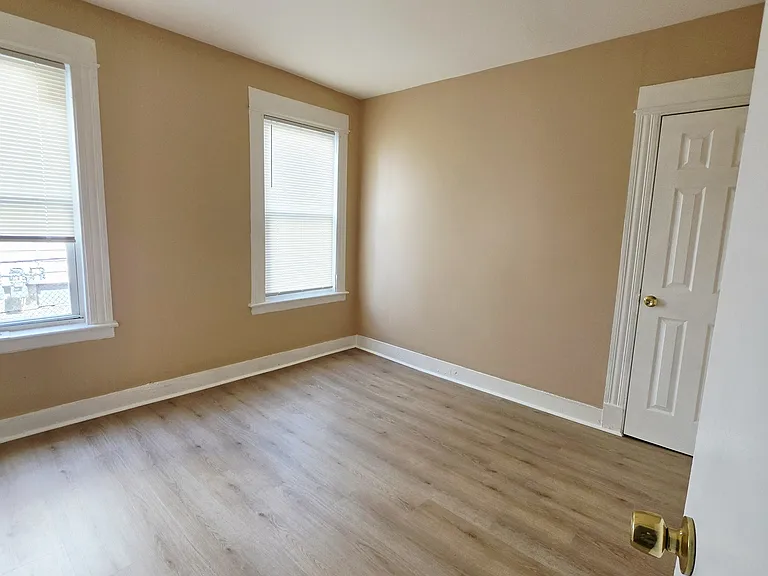 124 Southview St #1 — Photo 6