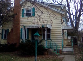 902 N Douglas St #FIRST, Peoria, IL 61606
