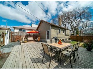 643 Walker Ave #1, Winnipeg, MB R3L1C6