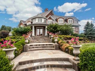 W1773 N Bloomfield Rd, Lake Geneva, WI 53147