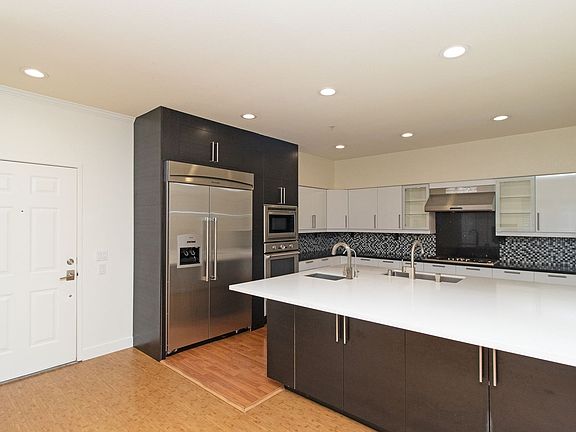 5th image of 12358 Carmel Country Rd Unit 108