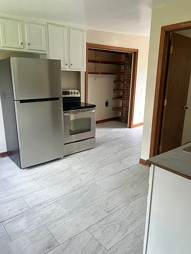 21 Clarke St #B Photo 1