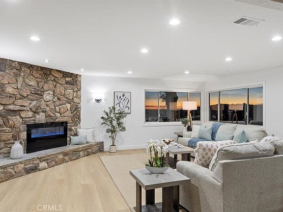 2nd image of 5338 Waldo Pl