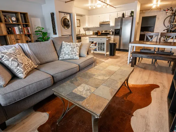 2944 Zuni St APT C, Denver, CO 80211