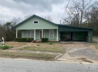 105 Drayton St, Montezuma, GA 31063