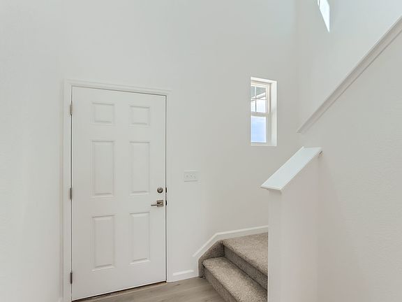 2nd image of 426 Overbrook Ln