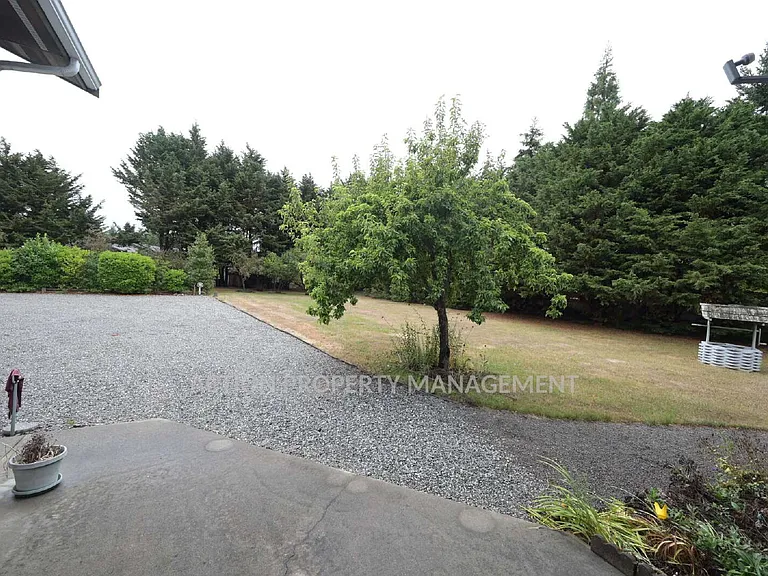 123 Beeson Rd — Photo 15