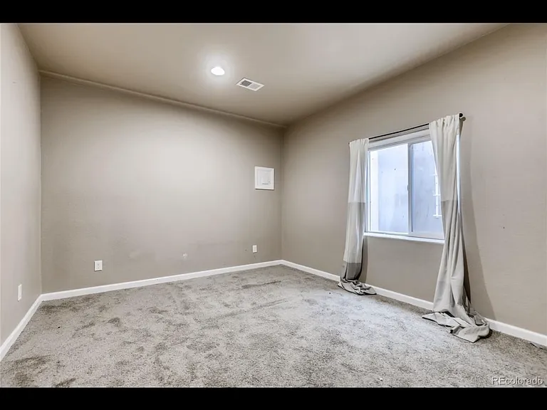 25567 E 4th Ave #1 — Photo 3